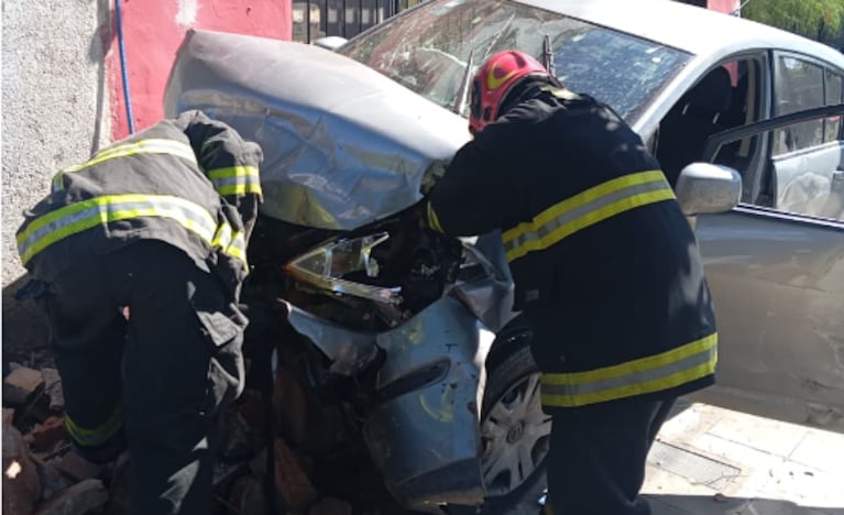 Choque en Argüello dejó a un hombre y a una embarazada internados.