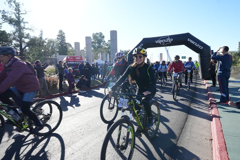 "Ciclismo por la Paz" organizado por la colectividad armenia en Córdoba.