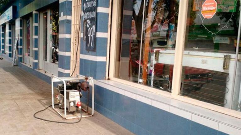 Cientos de comercios afectados por los cortes.