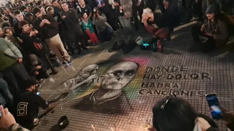 Cientos de cordobeses viajaron para despedir al Indio.