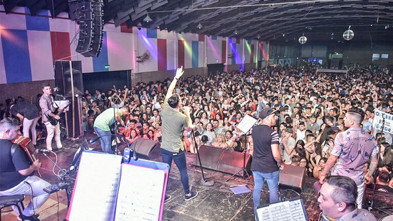 Cientos de familias viven del cuarteto en Córdoba.