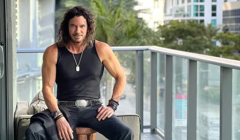 Cimarro salió a buscar trabajo por redes sociales.