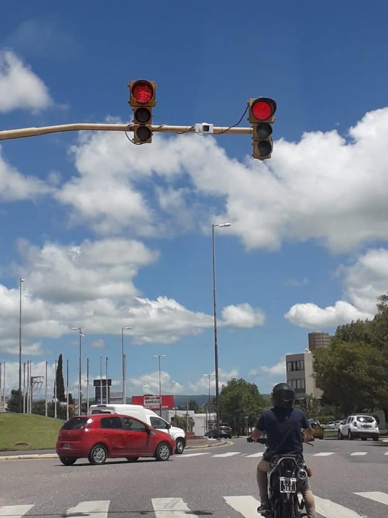 Circula un falso mensaje sobre los controles de velocidad en Córdoba