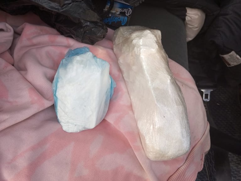 Circulaban con droga y los descubrieron.