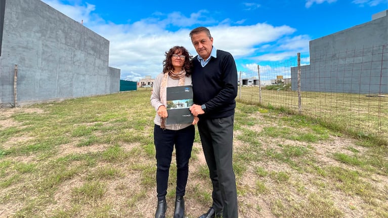 Claudina y Marcelo denunciaron a Márquez y asociados por incumplimiento en la entrega de su casa.