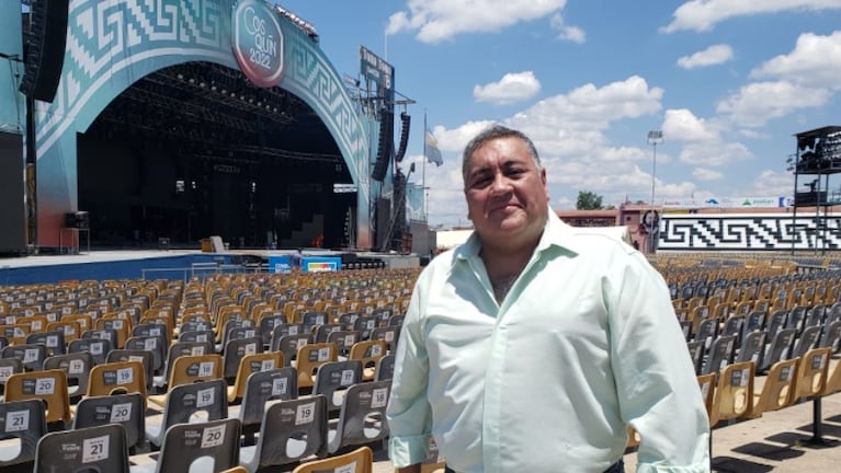 Claudio es el maestro de ceremonia del Festival Cosquín desde el 2004