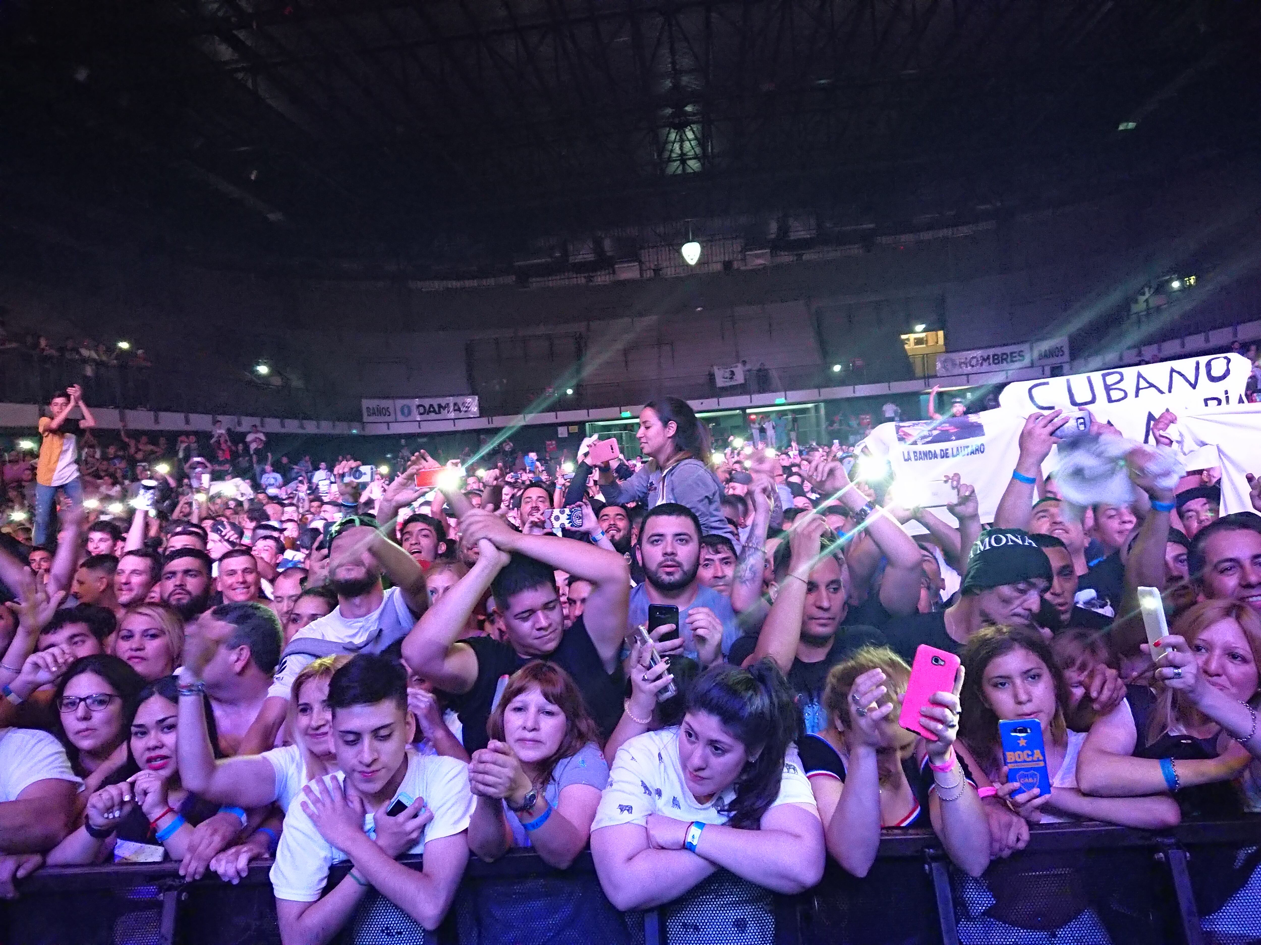 CMJ dio un show de dos horas de duración lleno de éxitos.