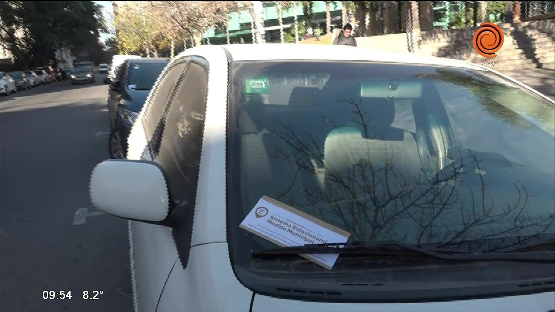 Cobran estacionamiento en las zonas de los mercados