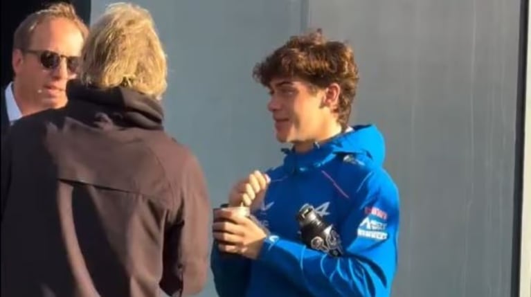 Colapinto, a puro mate antes de su road show.