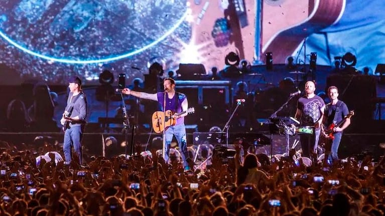 Coldplay reprograma sus shows en Brasil por un grave problema de salud de Chris Martin