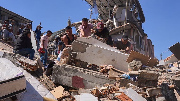 Colombia se encuentra en alerta luego del fuerte sismo del lunes.