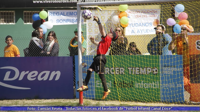 Colonia Caroya festejó un 4-0 sobre Altos de Chipión.