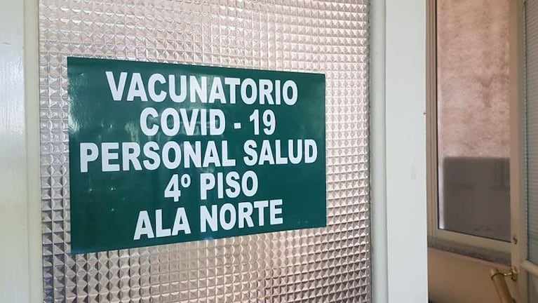 Comenzó la vacunación contra el coronavirus en Córdoba: los números de un día histórico