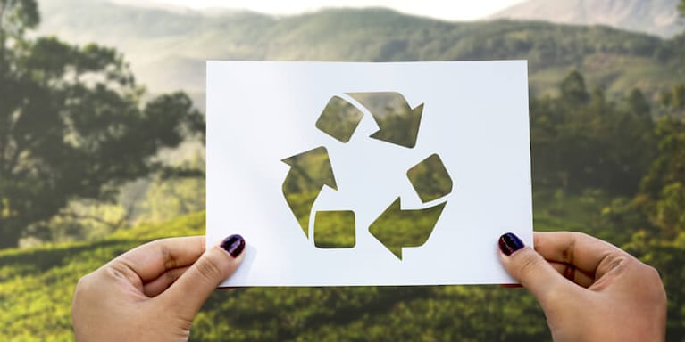 Como cada 3 de Julio desde hace 6 años, marcas, instituciones y medios se unen a Paper, para concientizar sobre la necesidad de elegir materiales reciclados.