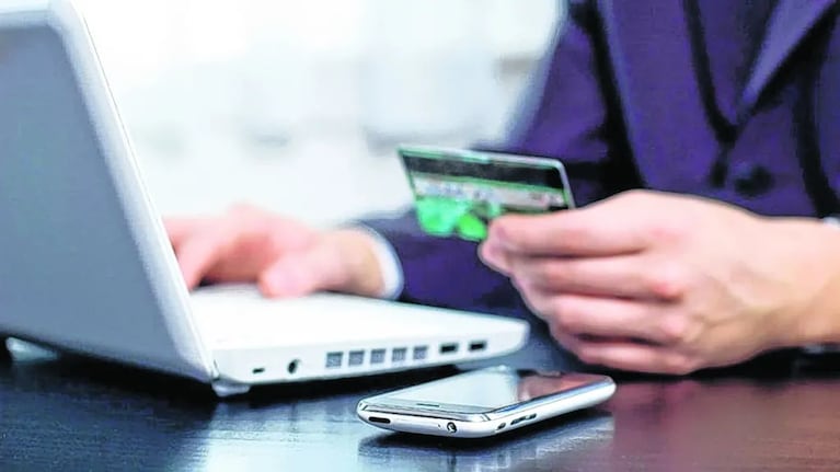 Cómo es la modalidad de estafas virtuales para hacer compras en el exterior.