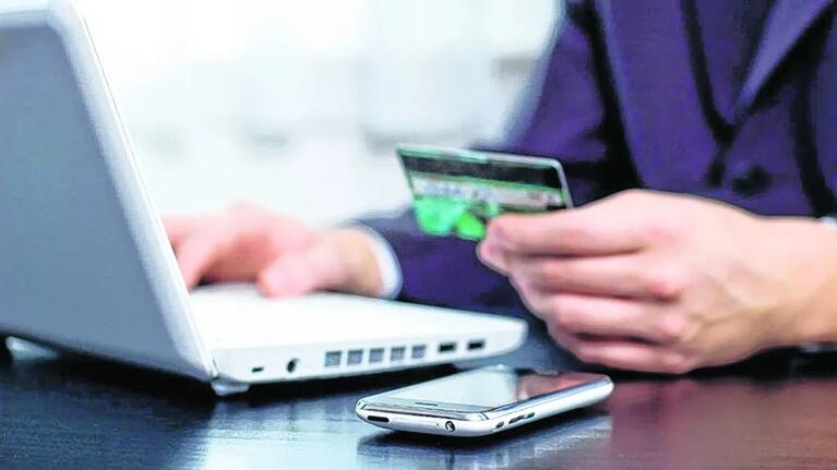 Cómo es la modalidad de estafas virtuales para hacer compras en el exterior.