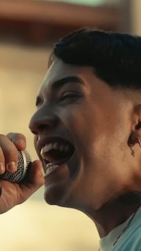 ¡Cómo le queda! Simón Aguirre estrenó una versión cuartetera-mariachi de “Incondicional”