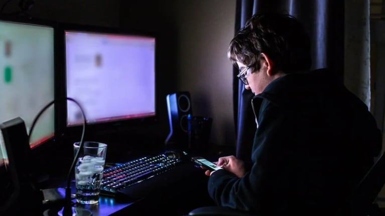 Cómo opera la “true crime”, la red mundial digital que investigan por el tiroteo en la escuela