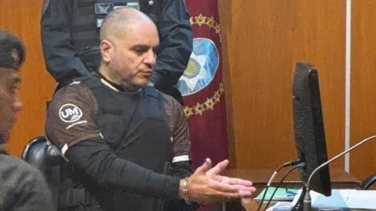 Con camiseta de Platense y chaleco antibalas, Cositorto arrancó su segundo juicio en contra