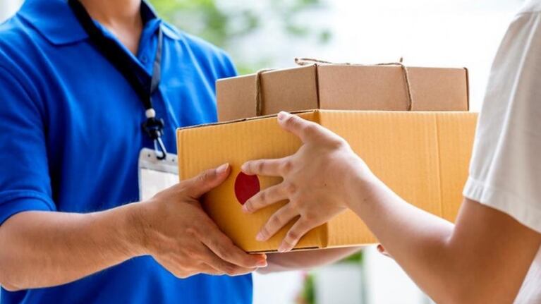 Con la implementación del sistema puerta a puerta ya no cola en el Correo Argentino.