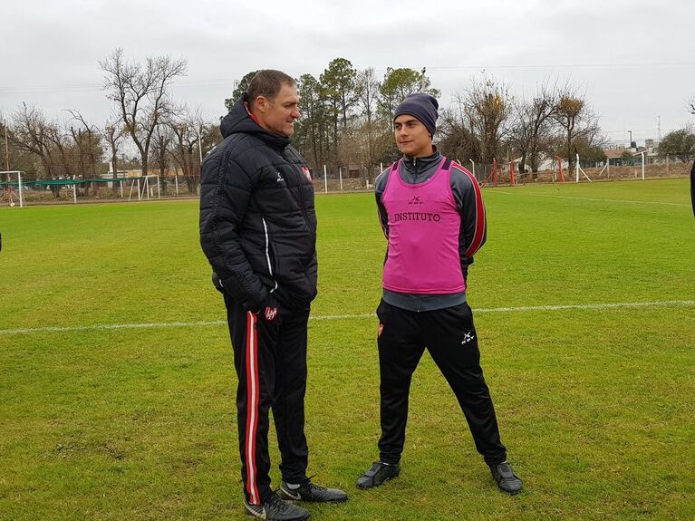 Con los colores de La Gloria, recorrió el predio que lo vio crecer. Fotos: Prensa IACC.