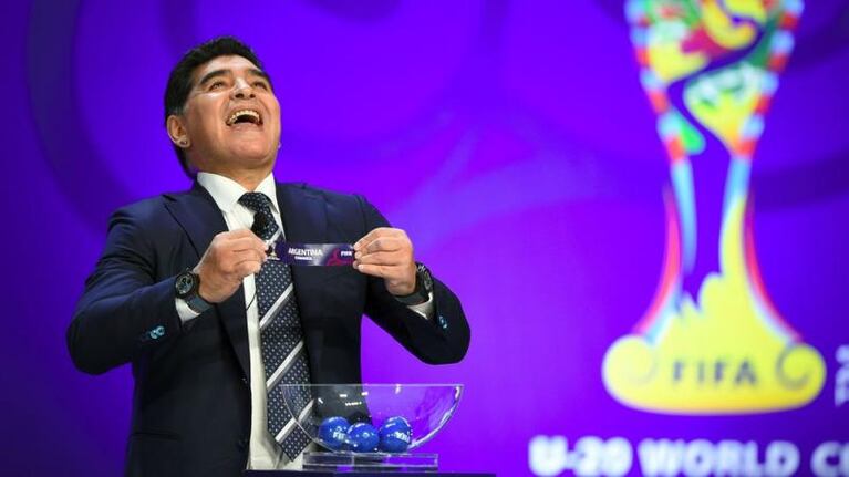 Con Maradona y Pablo Aimar, se sorteó el Mundial Sub-20