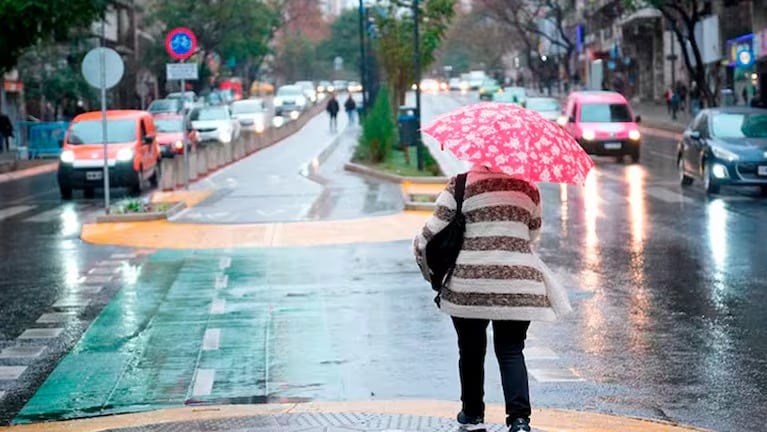 Con paraguas y botas listas porque serán días inestables.