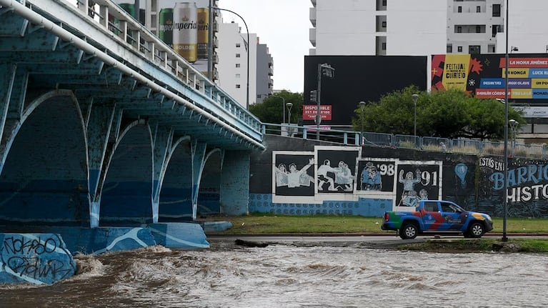 Con paraguas y botas listas si hay que salir de casa porque será un finde muy lluvioso.