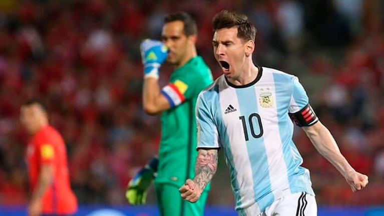 Con sabor a revancha. Messi se sacó las ganas de festejar en Chile.