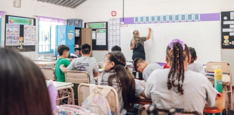 Concurso docente para ingresar a escuelas municipales.