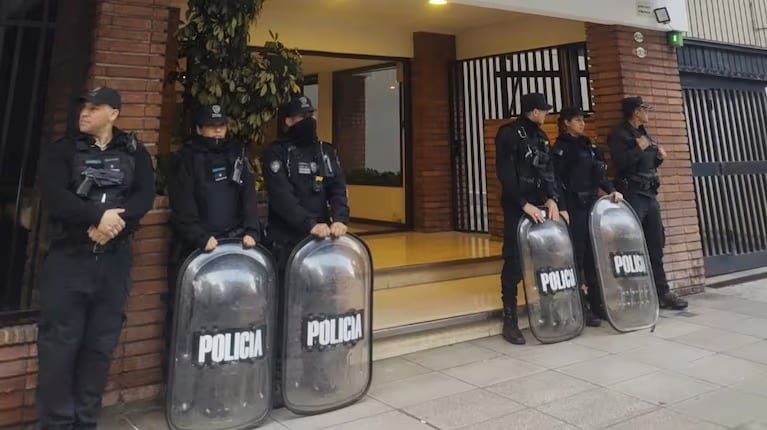 Conmoción en un edificio de avenida Crámer al 1900.