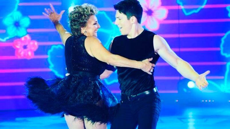 Consuelo Peppino bailando con Agustín Reyero en la última noche de merengue. Foto: Jorge Luengo.