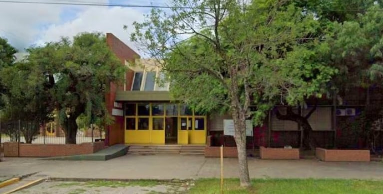 Continúa la conmoción por el crimen ocurrido en plena escuela.