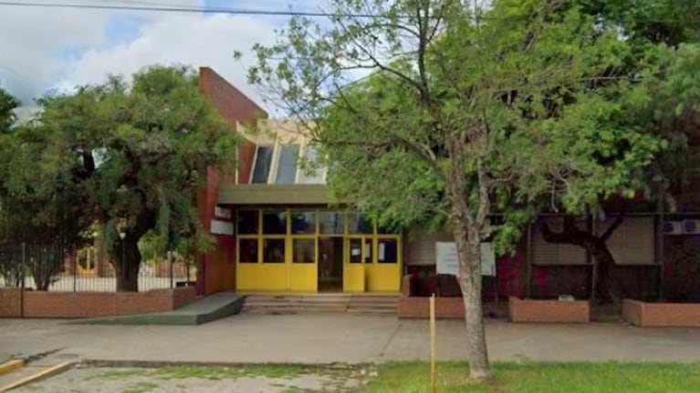 Continúa la conmoción por el crimen ocurrido en plena escuela.