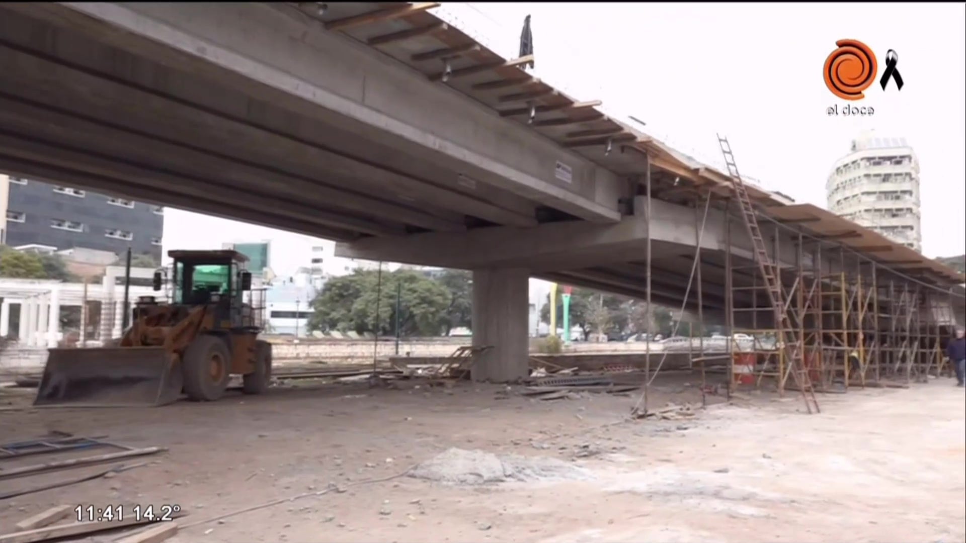 Continúan las obras del puente Mestre