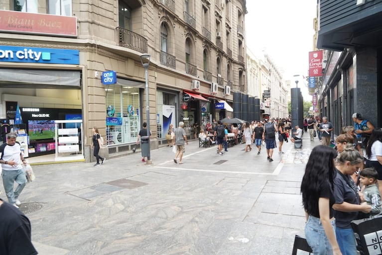 Controles a manteros en Córdoba.