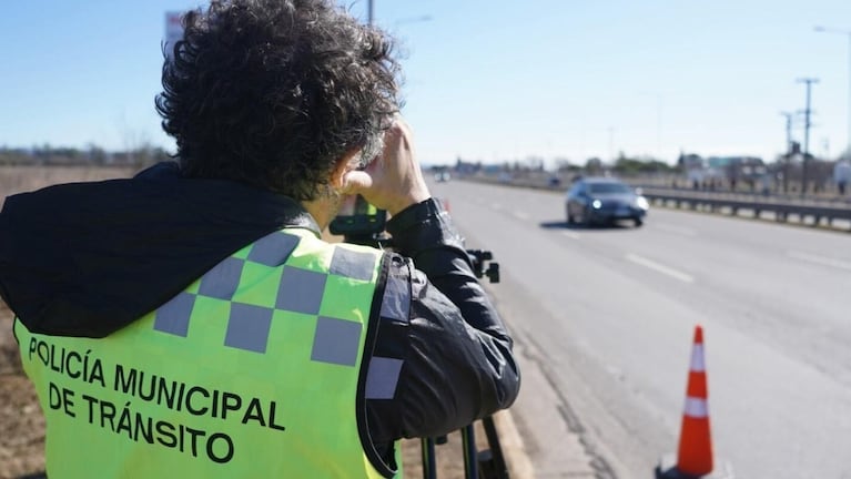Controversia por los controles de velocidad en la ciudad de Córdoba.