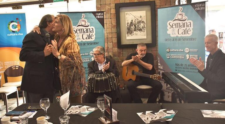 Córdoba canta el tango en la Semana de los Café