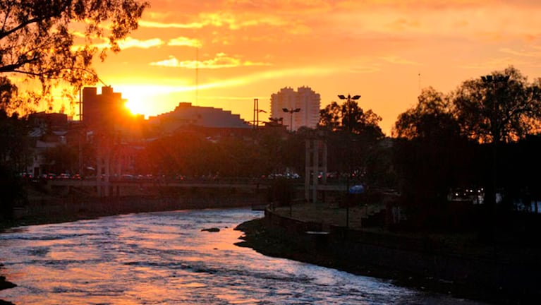 Córdoba con tiempo bien otoñal en la previa del fin de semana.