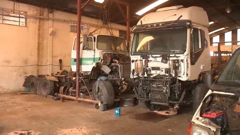 Córdoba: ladrones vestidos de policías le asaltaron el taller y le llevaron la camioneta para trabajar