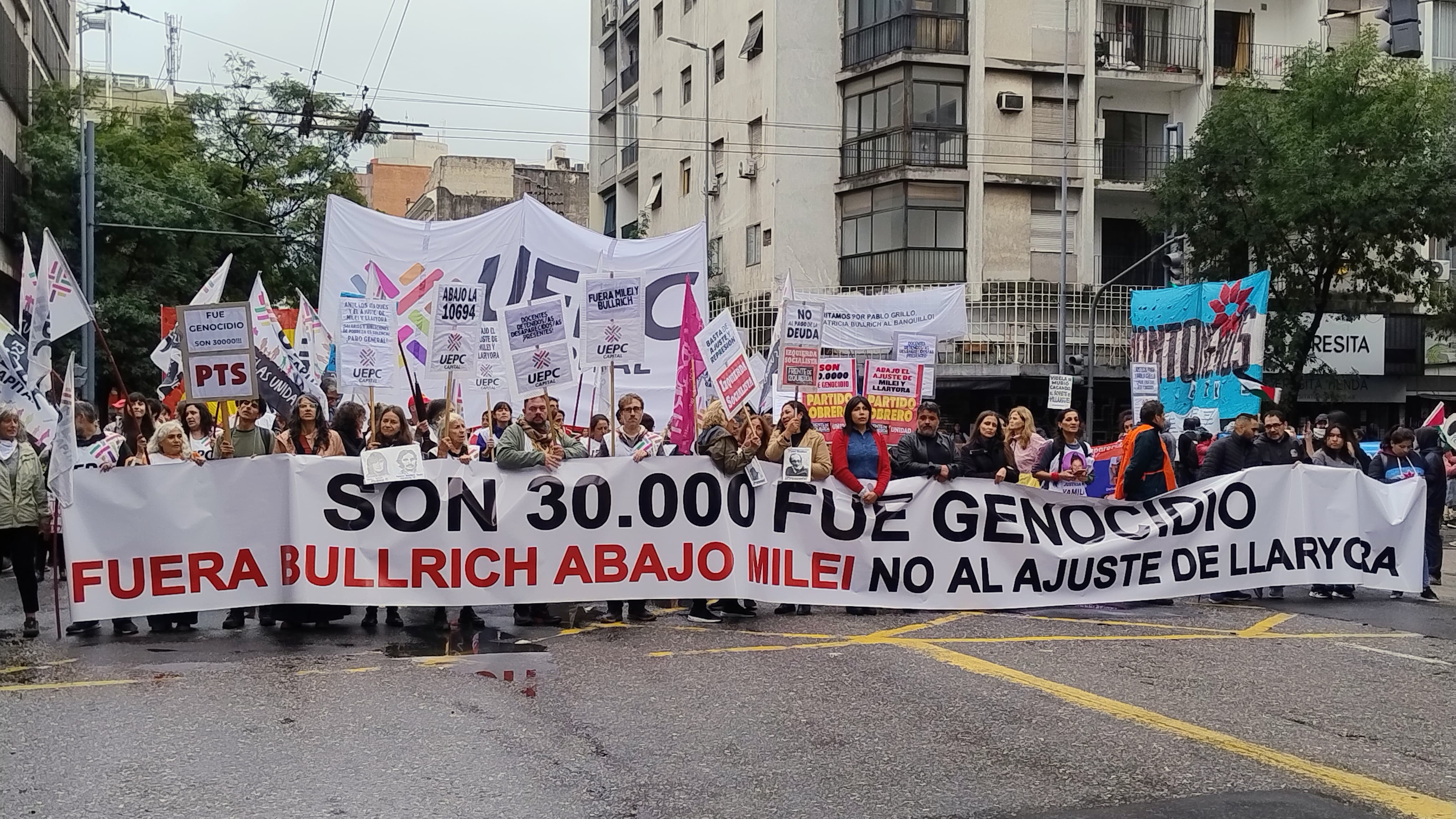 Córdoba marchó por el día de la Memoria, la Verdad y la Justicia.