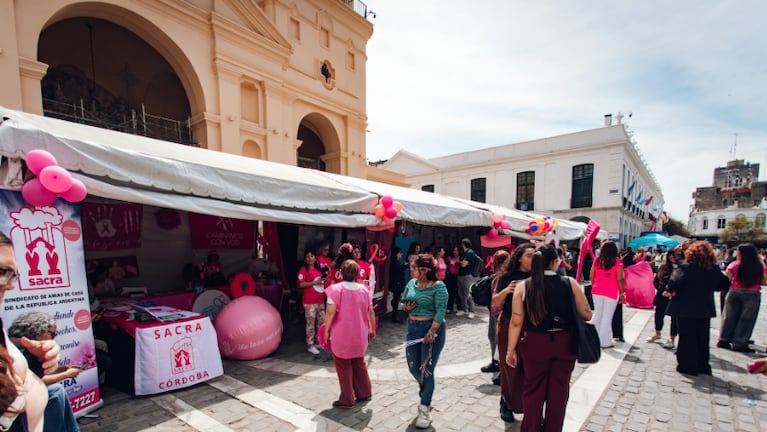 Córdoba Rosa: cómo acceder a mamografías, testeos y atención médica gratuita en Plaza San Martín