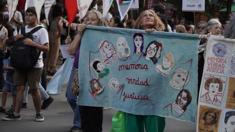 Córdoba se tiñó de violeta en un nuevo #8M.