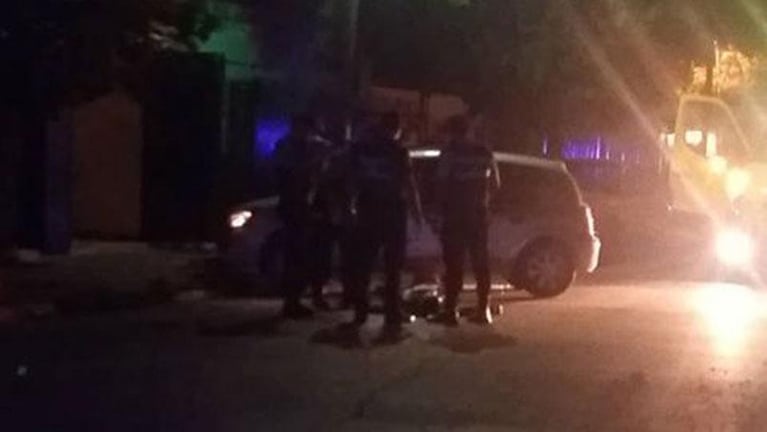 Córdoba: un policía impidió el robo a una familiar y mató a un joven de 16 años que estaba armado