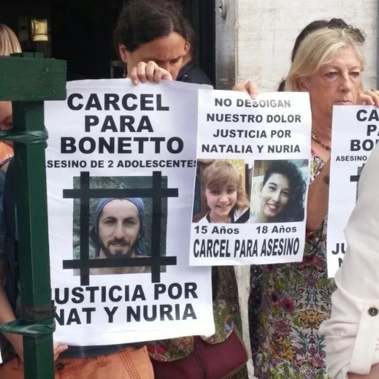 Cordobés mató a dos chicas a cuchillazos y está libre: la indignación de los padres de las víctimas