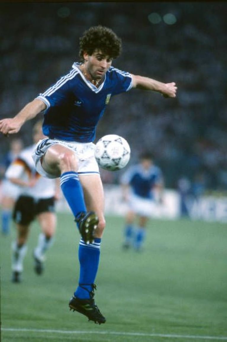 Cordobeses Mundiales: Gustavo Dezotti, de Monte Buey a titular en la final de Italia 90