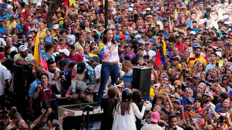 Corina Machado encabezó una multitudinaria movilización en Caracas.
