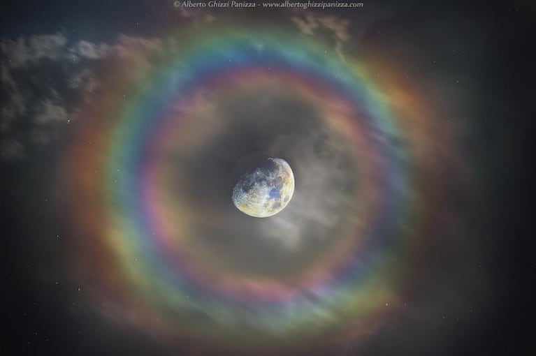 Corona lunar: impactante foto del arcoíris que rodea la luna