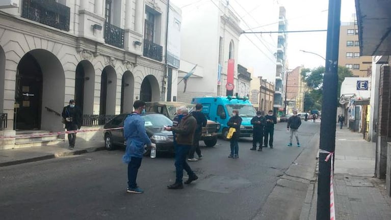 Coronavirus en Córdoba: testean a vecinos y comerciantes en la zona de la Clínica Sucre