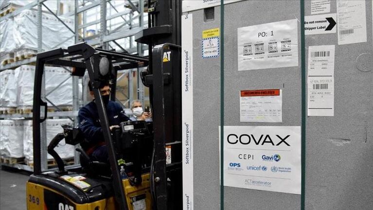 Coronavirus: llegaron 864 mil vacunas de AstraZeneca del Fondo Covax